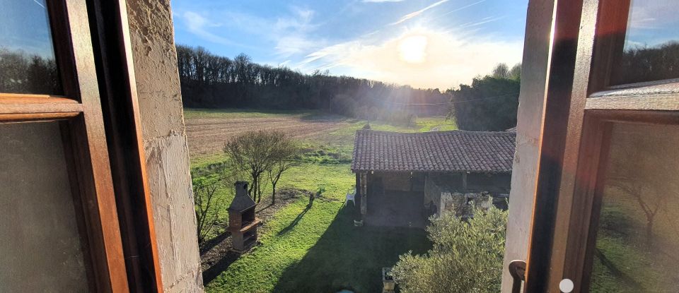 Country house 3 rooms of 124 m² in Beaulieu-sur-Sonnette (16450)