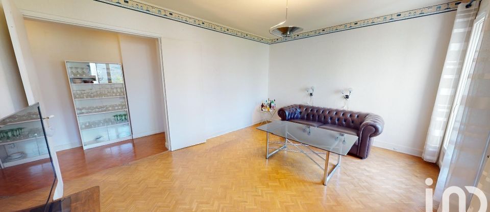Apartment 3 rooms of 76 m² in Melun (77000)