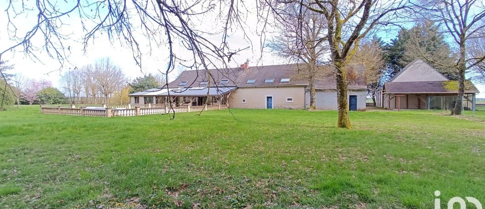 House 8 rooms of 255 m² in Montierchaume (36130)
