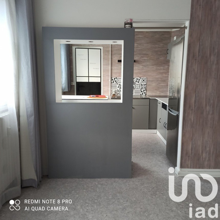 Apartment 2 rooms of 44 m² in Lys-lez-Lannoy (59390)
