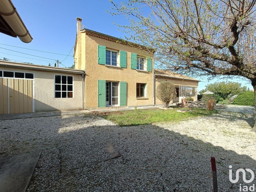 House 3 rooms of 80 m² in Sorgues (84700)