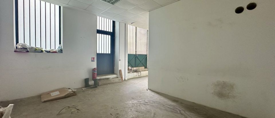 Commercial walls of 310 m² in Paris (75011)