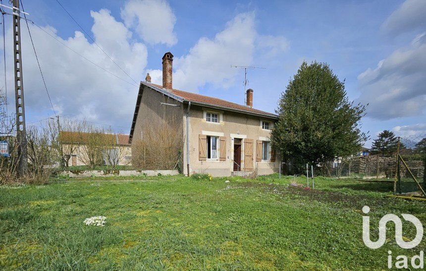 Maison 4 pièces de 90 m² à Brieulles-sur-Meuse (55110)