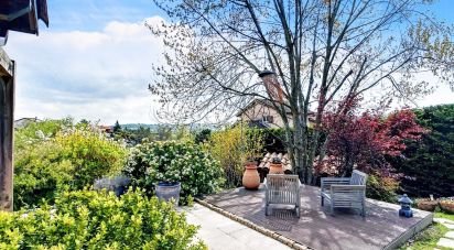 House 7 rooms of 176 m² in Craponne (69290)