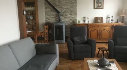 House 7 rooms of 145 m² in Melleray (72320)