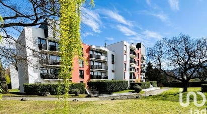 Appartement 4 pièces de 82 m² à Moirans (38430)