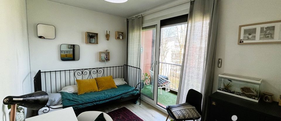 Appartement 4 pièces de 82 m² à Moirans (38430)
