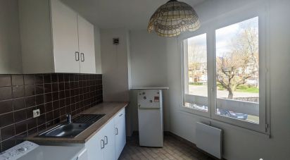 Apartment 2 rooms of 65 m² in Cambrai (59400)