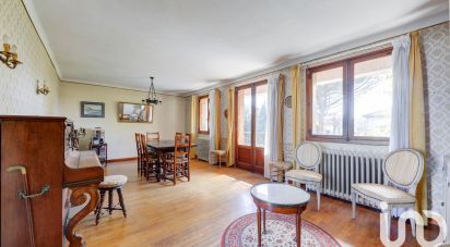 Traditional house 5 rooms of 80 m² in Sainte-Foy-lès-Lyon (69110)