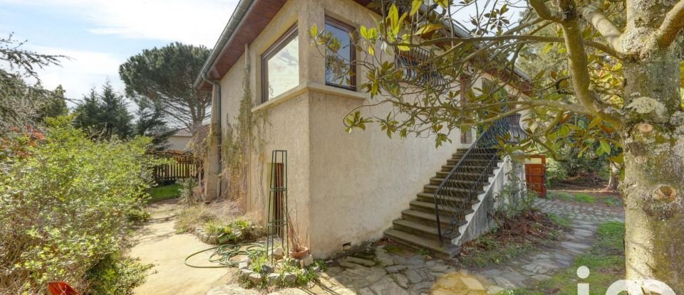 Traditional house 5 rooms of 80 m² in Sainte-Foy-lès-Lyon (69110)
