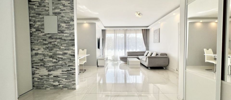 Apartment 3 rooms of 72 m² in Massy (91300)