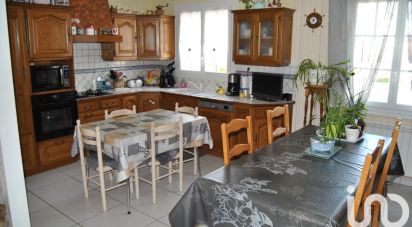 Traditional house 5 rooms of 100 m² in Parthenay (79200)