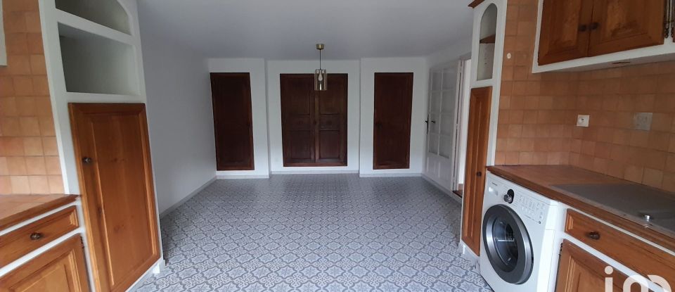 House 6 rooms of 148 m² in Fozières (34700)