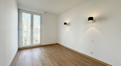 Apartment 4 rooms of 74 m² in Pau (64000)