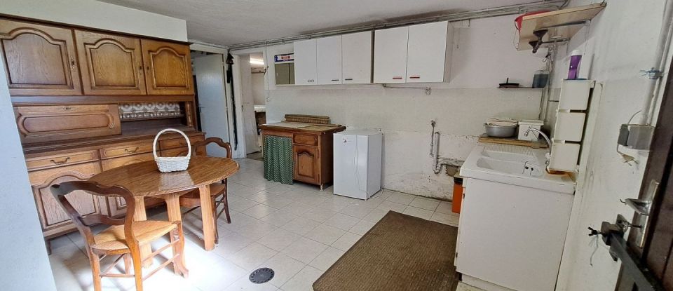 House 4 rooms of 92 m² in Toulon-sur-Allier (03400)