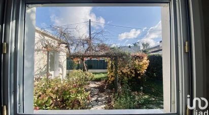 Traditional house 4 rooms of 70 m² in La Rochelle (17000)