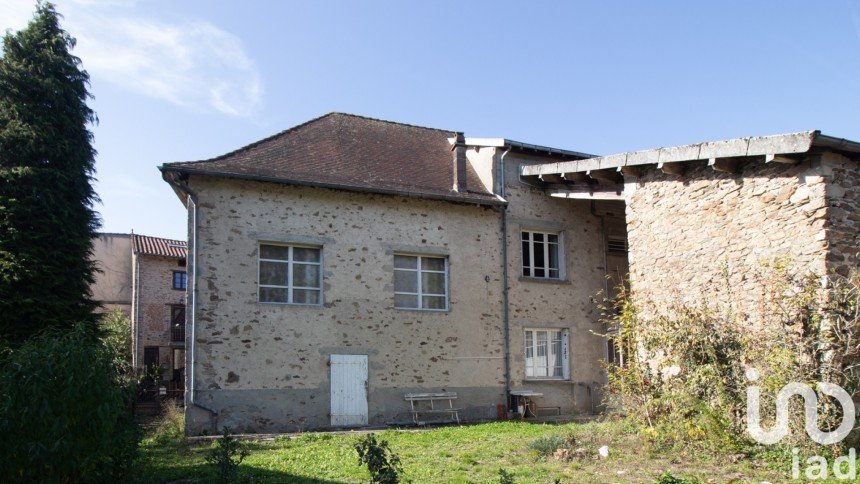 House 6 rooms of 106 m² in Châlus (87230)