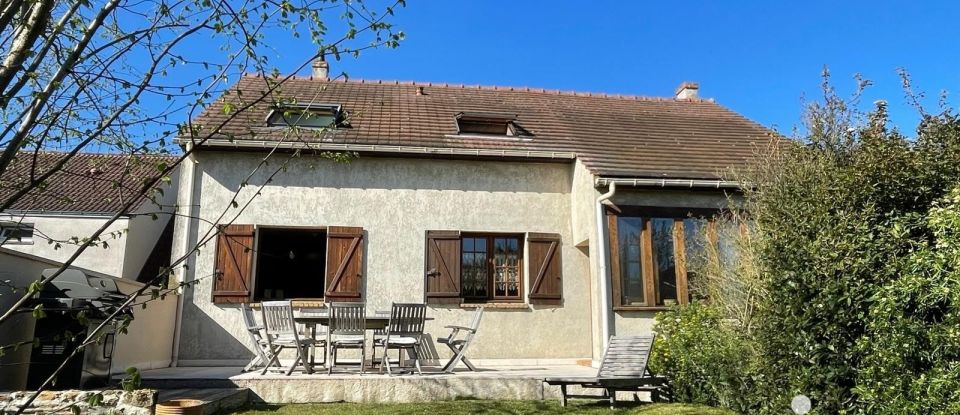 Traditional house 7 rooms of 135 m² in Mitry-Mory (77290)