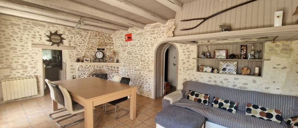 Maison 5 pièces de 150 m² à Roquemaure (30150)