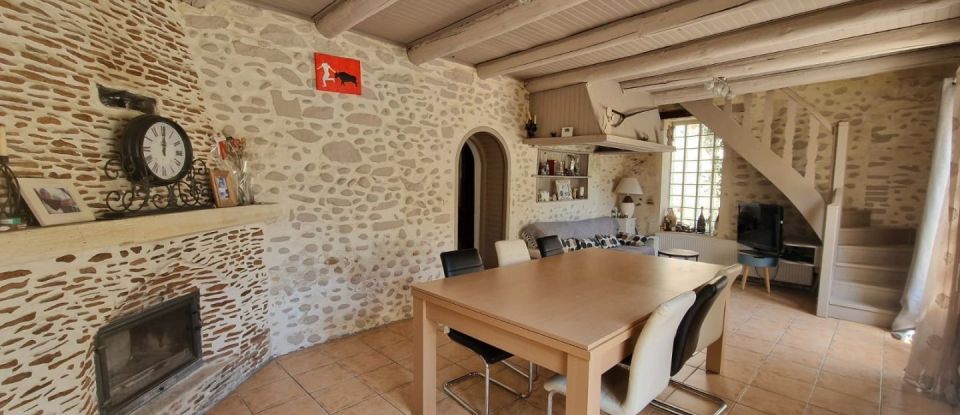 House 5 rooms of 150 m² in Roquemaure (30150)
