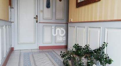 House 5 rooms of 90 m² in Évron (53600)