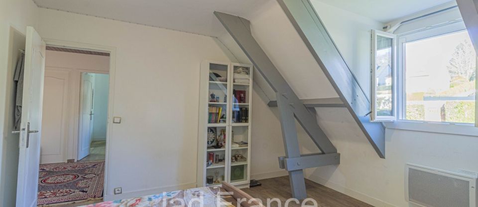 House 6 rooms of 155 m² in Maule (78580)