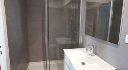 Apartment 1 room of 38 m² in Toulon (83000)