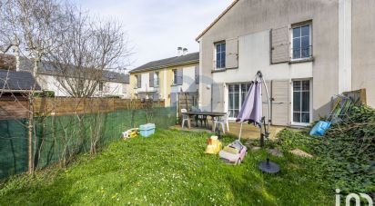 House 5 rooms of 77 m² in Combs-la-Ville (77380)