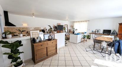 House 5 rooms of 120 m² in Montendre (17130)