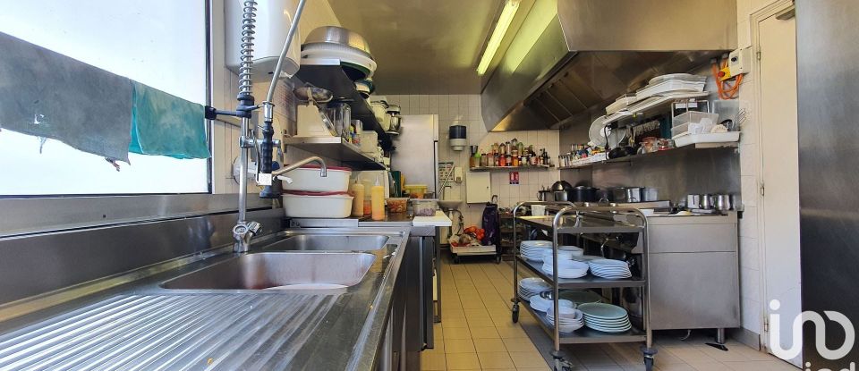 Restaurant of 69 m² in Montigny-le-Bretonneux (78180)