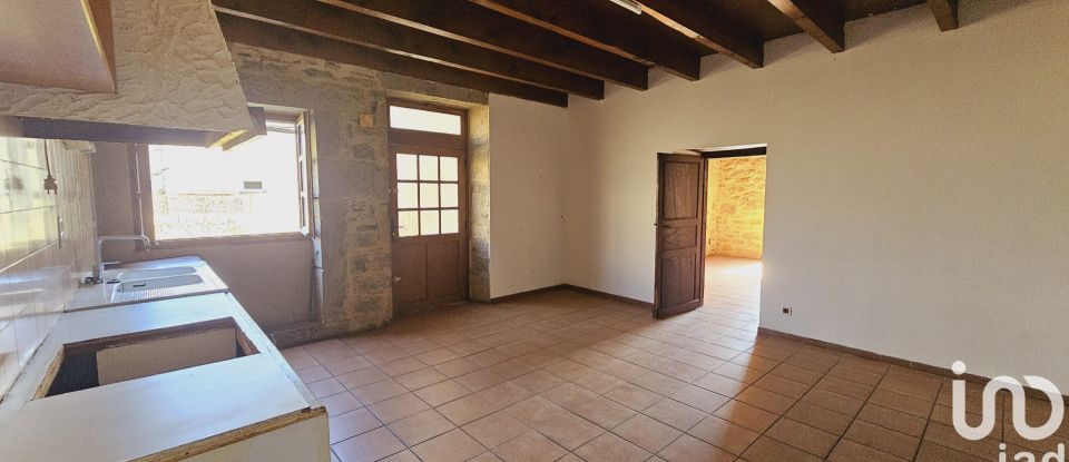 Village house 8 rooms of 218 m² in Toulonjac (12200)