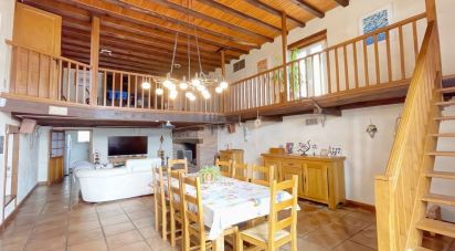 House 8 rooms of 280 m² in Tauriac (81630)