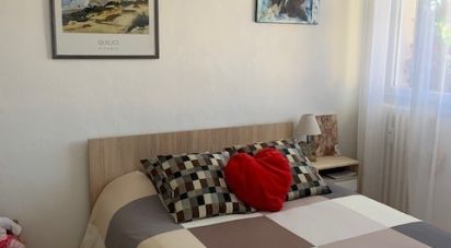 Apartment 3 rooms of 62 m² in Hyères (83400)