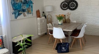 Apartment 3 rooms of 62 m² in Hyères (83400)