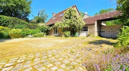 House 10 rooms of 354 m² in Rambouillet (78120)