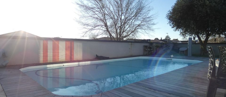 House 5 rooms of 135 m² in Niort (79000)