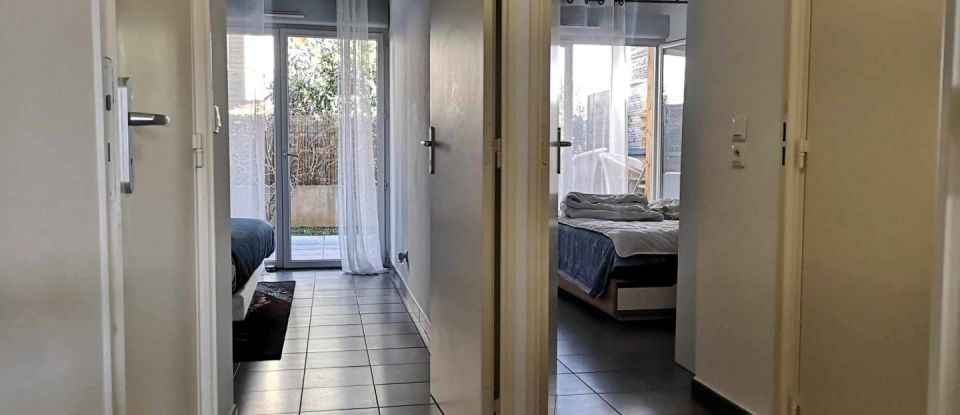Apartment 3 rooms of 67 m² in Cuers (83390)