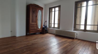 Town house 6 rooms of 135 m² in Neuilly-Saint-Front (02470)