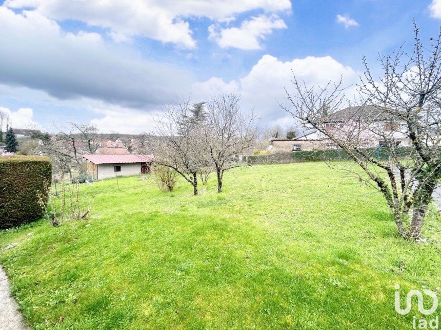 Land of 770 m² in Wassy (52130)