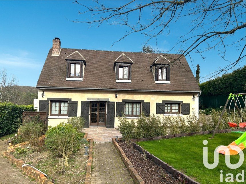 Traditional house 4 rooms of 114 m² in Mortefontaine-en-Thelle (60570)