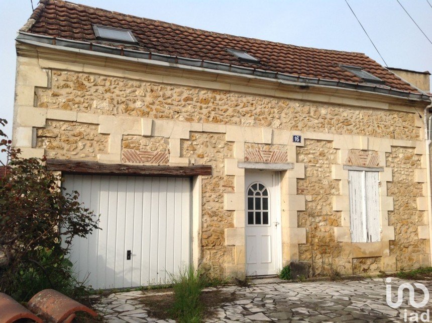 House 3 rooms of 92 m² in Bergerac (24100)