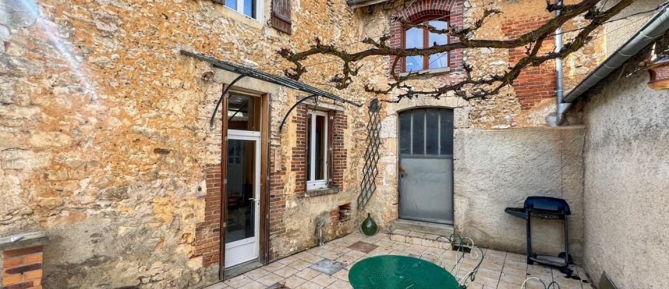 House 9 rooms of 277 m² in VERTUS BLANCS COTEAUX (51130)