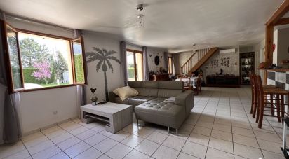 House 6 rooms of 137 m² in Boinville-le-Gaillard (78660)