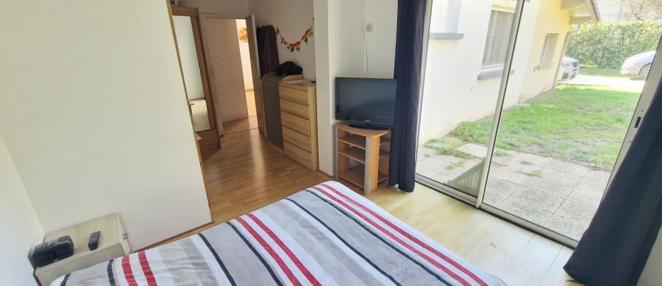 House 5 rooms of 104 m² in Saint-Aignan-le-Jaillard (45600)