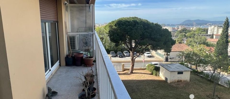 Apartment 4 rooms of 77 m² in Toulon (83000)