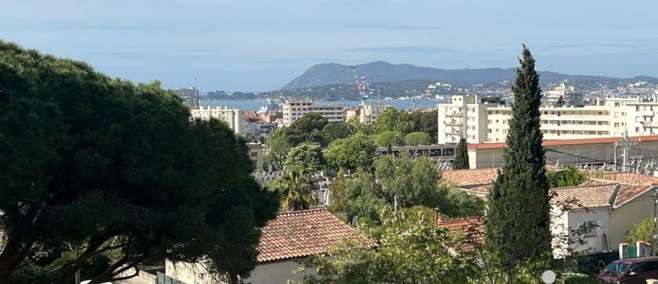 Appartement 4 pièces de 77 m² à Toulon (83000)
