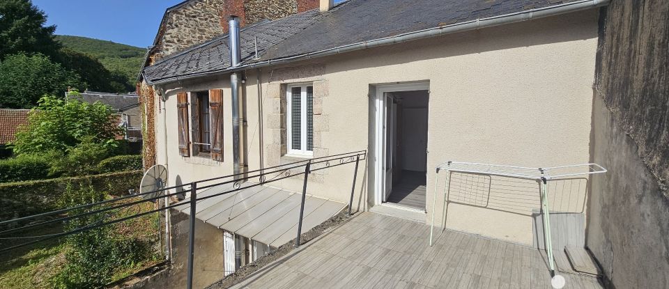 House 6 rooms of 151 m² in Saint-Sulpice-Laurière (87370)