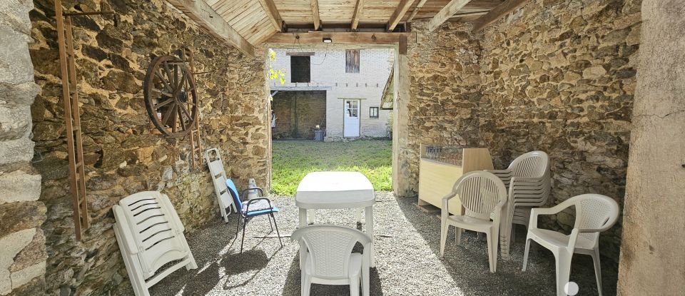 House 6 rooms of 151 m² in Saint-Sulpice-Laurière (87370)