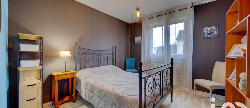 Maison traditionnelle 6 pièces de 121 m² à Mont-Saint-Martin (54350)