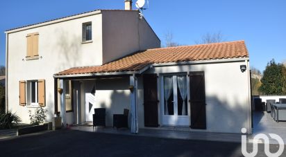 Maison traditionnelle 6 pièces de 138 m² à Cabariot (17430)
